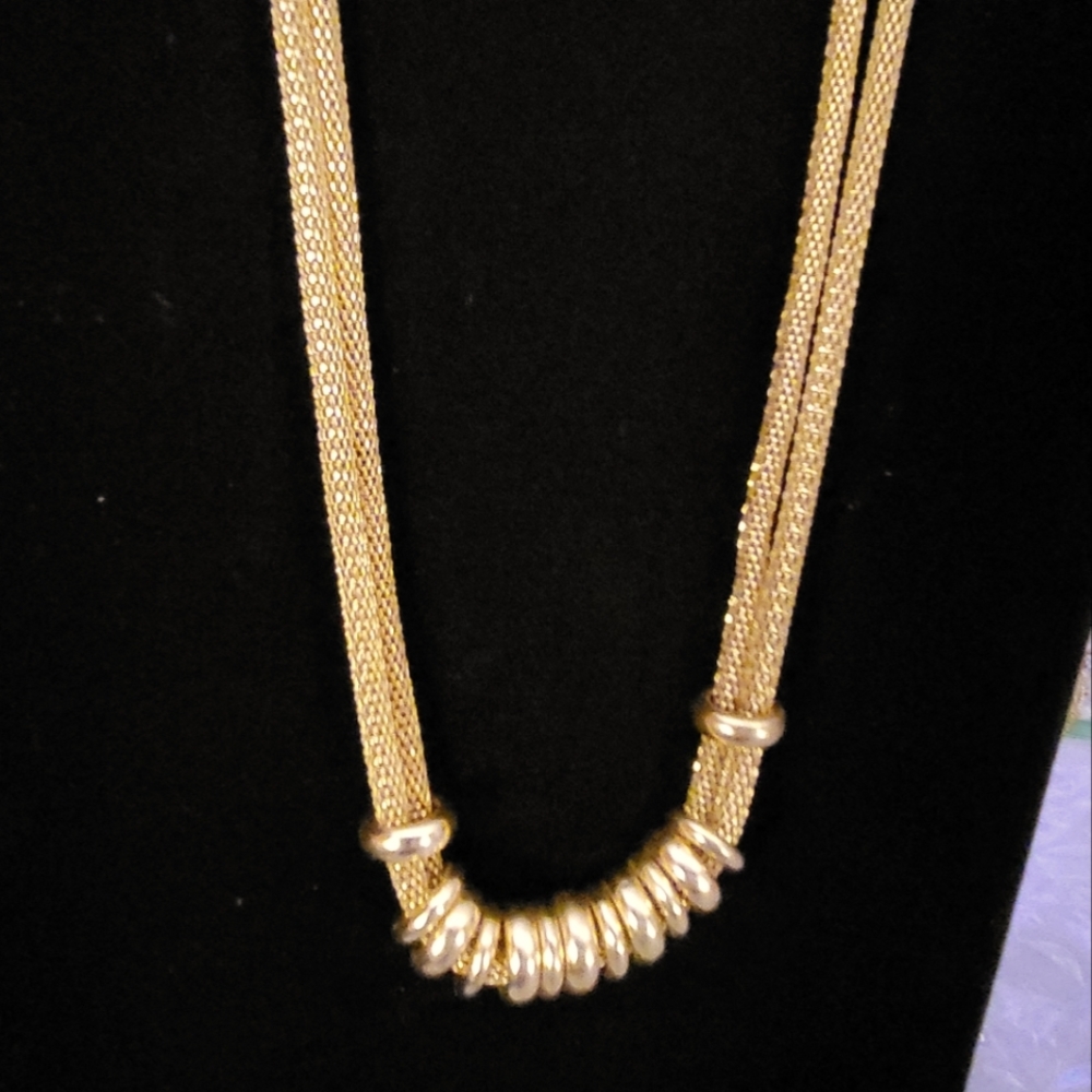 22 gold tone necklace